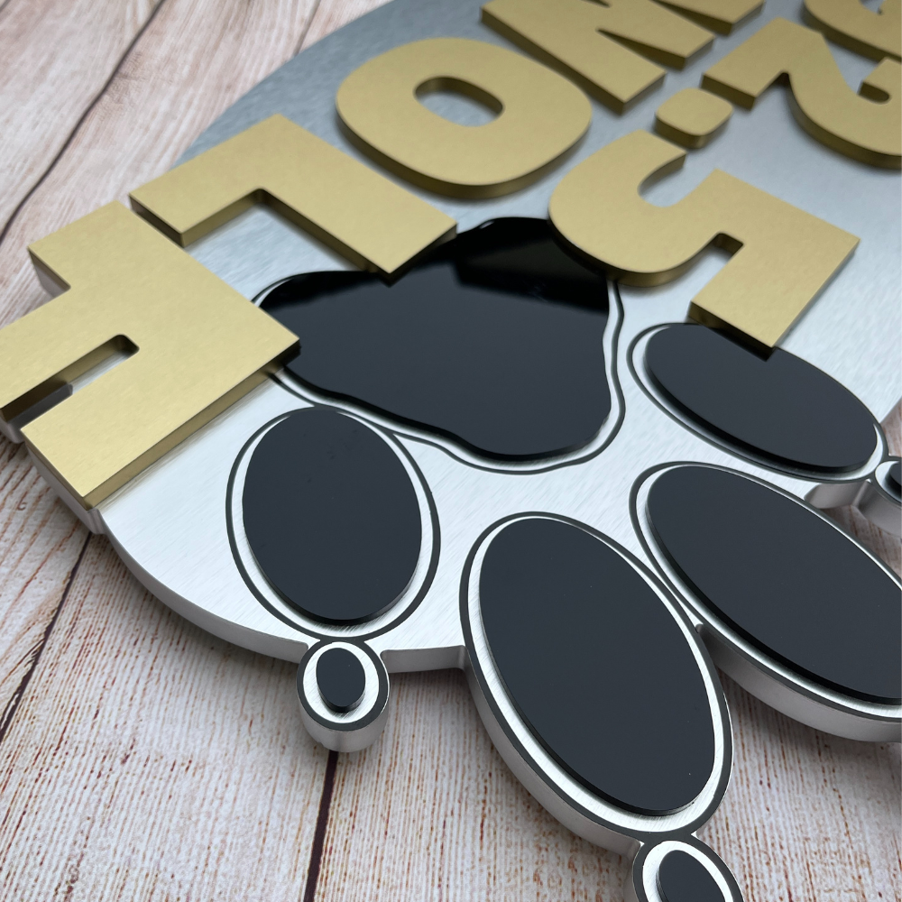 92.5 The Wolf Denver Radio Station Sign