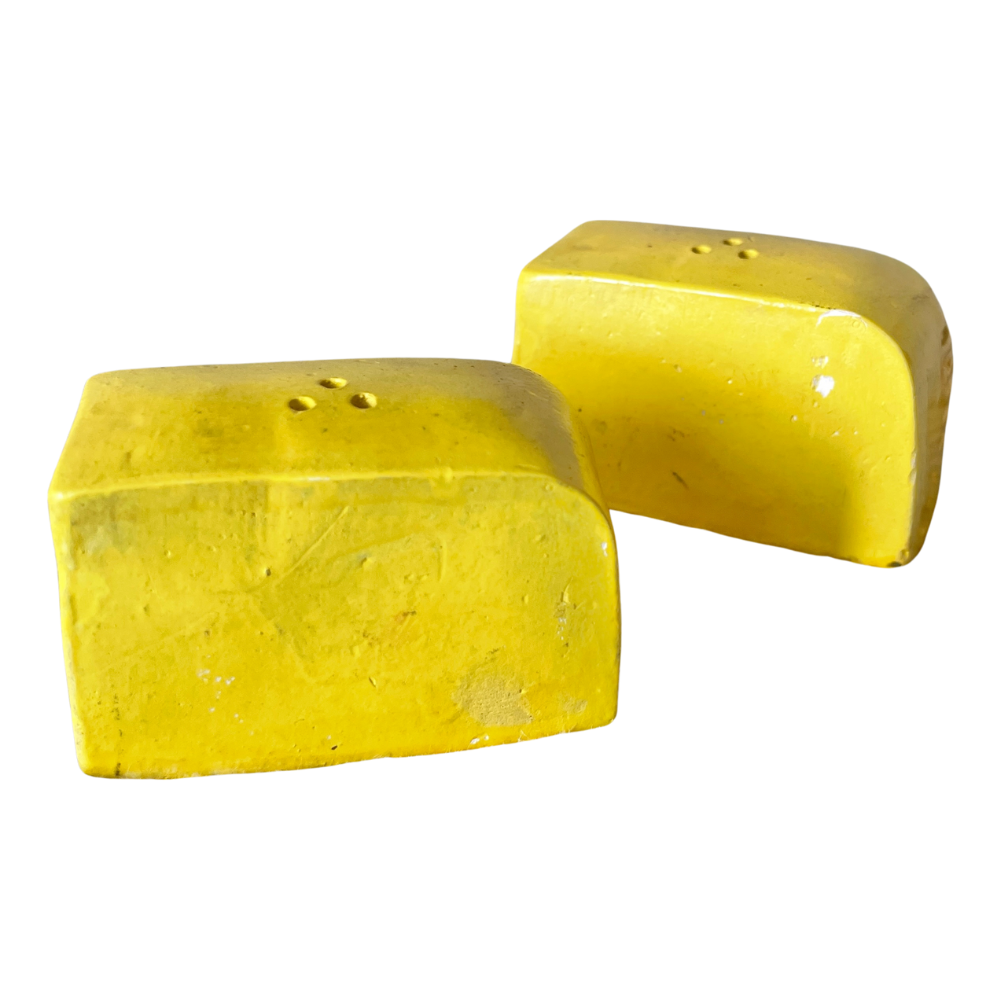 Vintage Radio Salt & Pepper Shakers