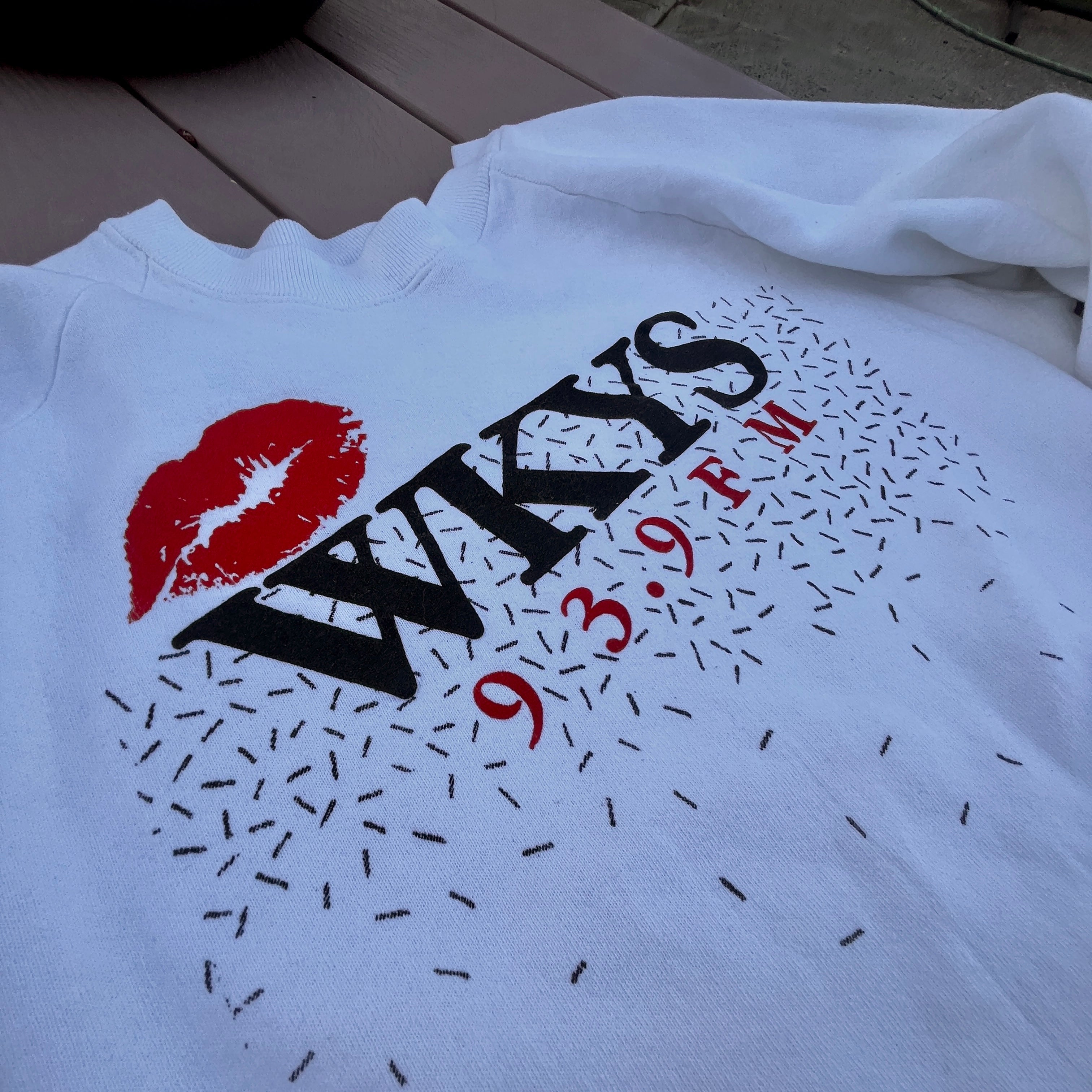 93.9 WKYS Crewneck Sweatshirt VTG