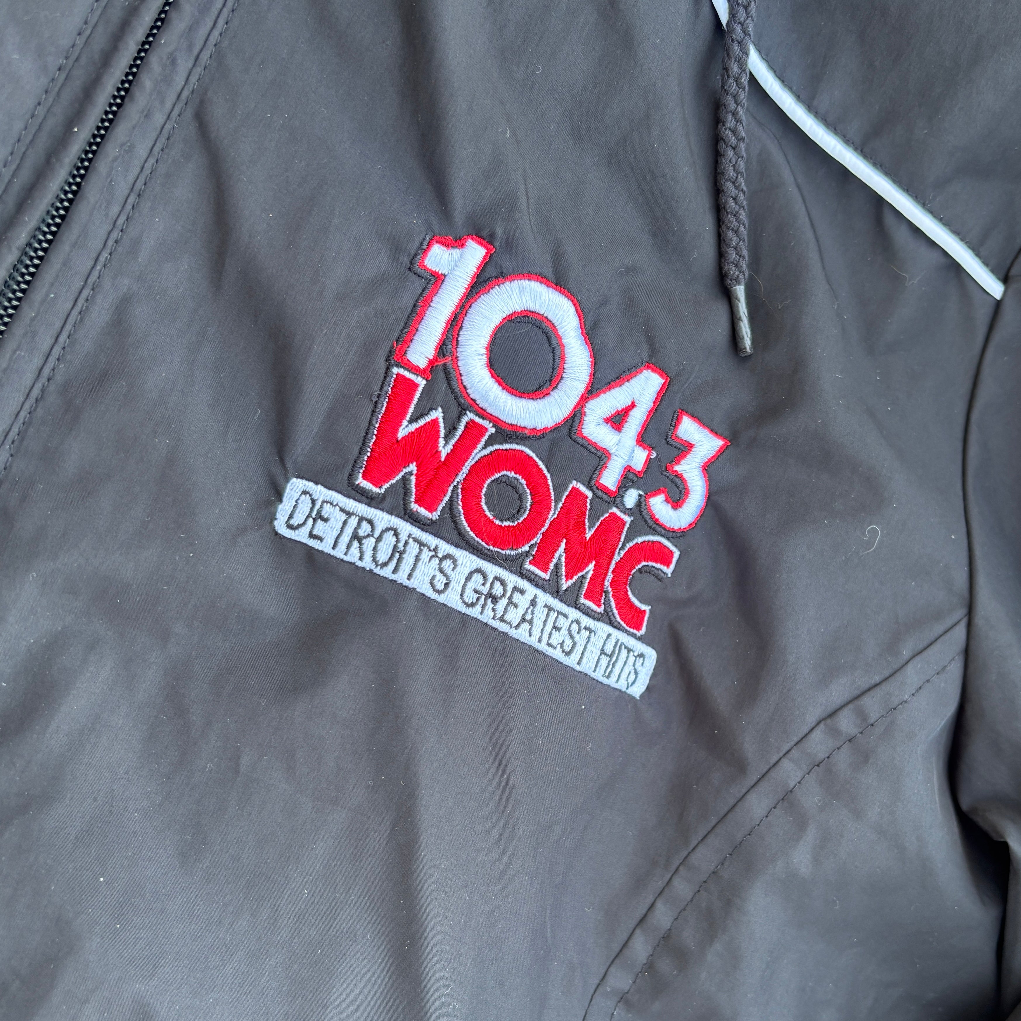 104.3 WOMC Detroit Windbreaker VTG