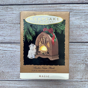 Vintage 1993 Hallmark Cat Holiday Ornament