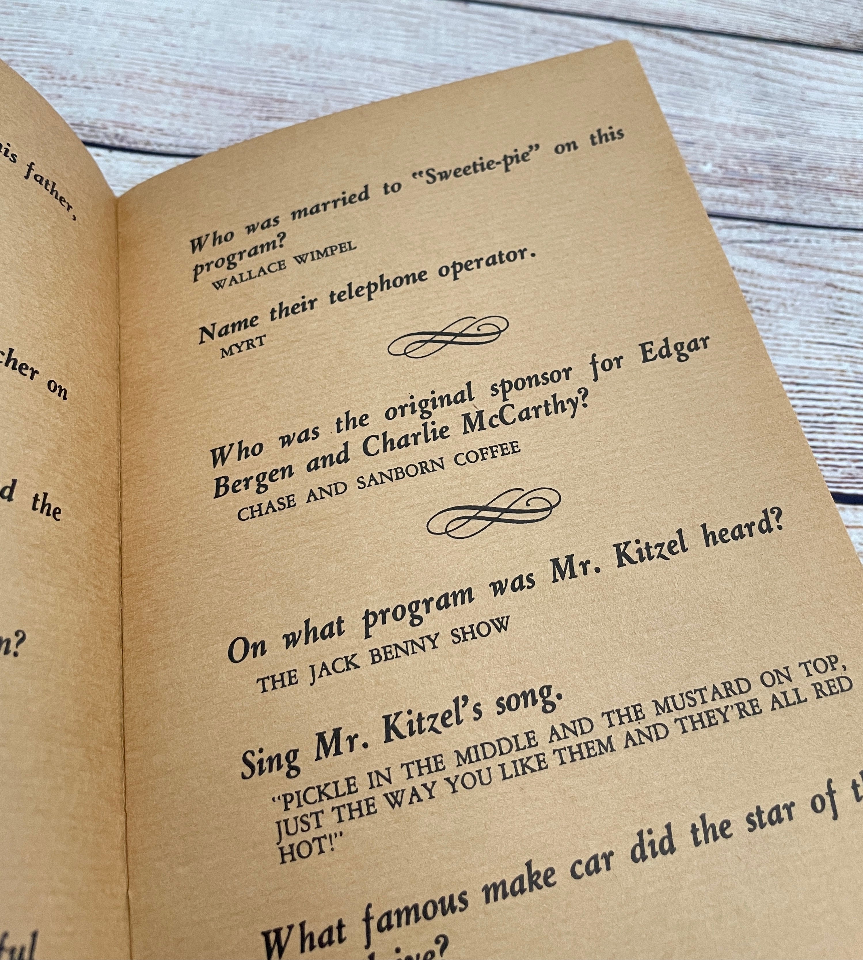 Radio Game 1960's Book VTG