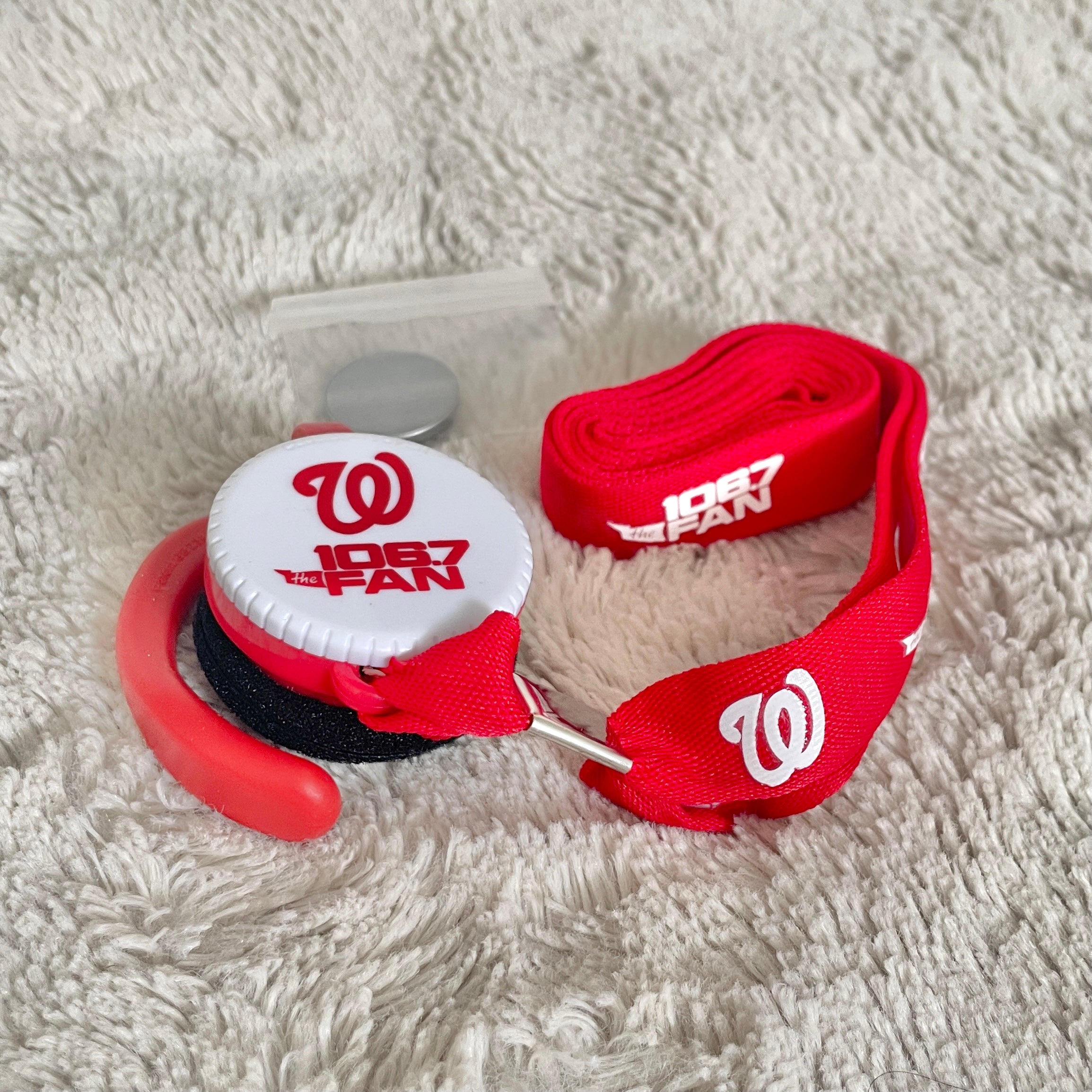 WA Nationals Pre-tuned 106.7 The Fan Radio & Lanyard