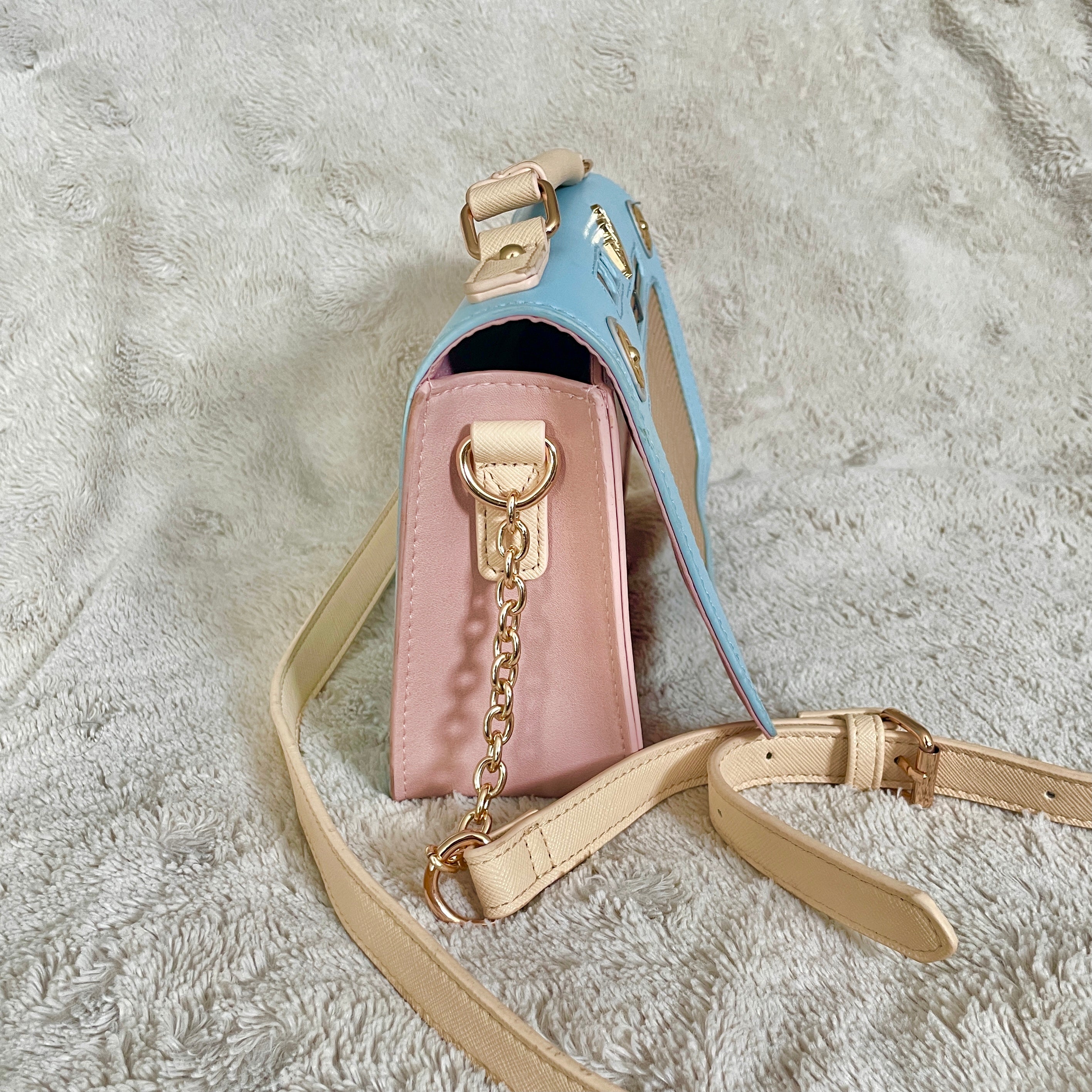 Cute Pink & Blue Radio Purse