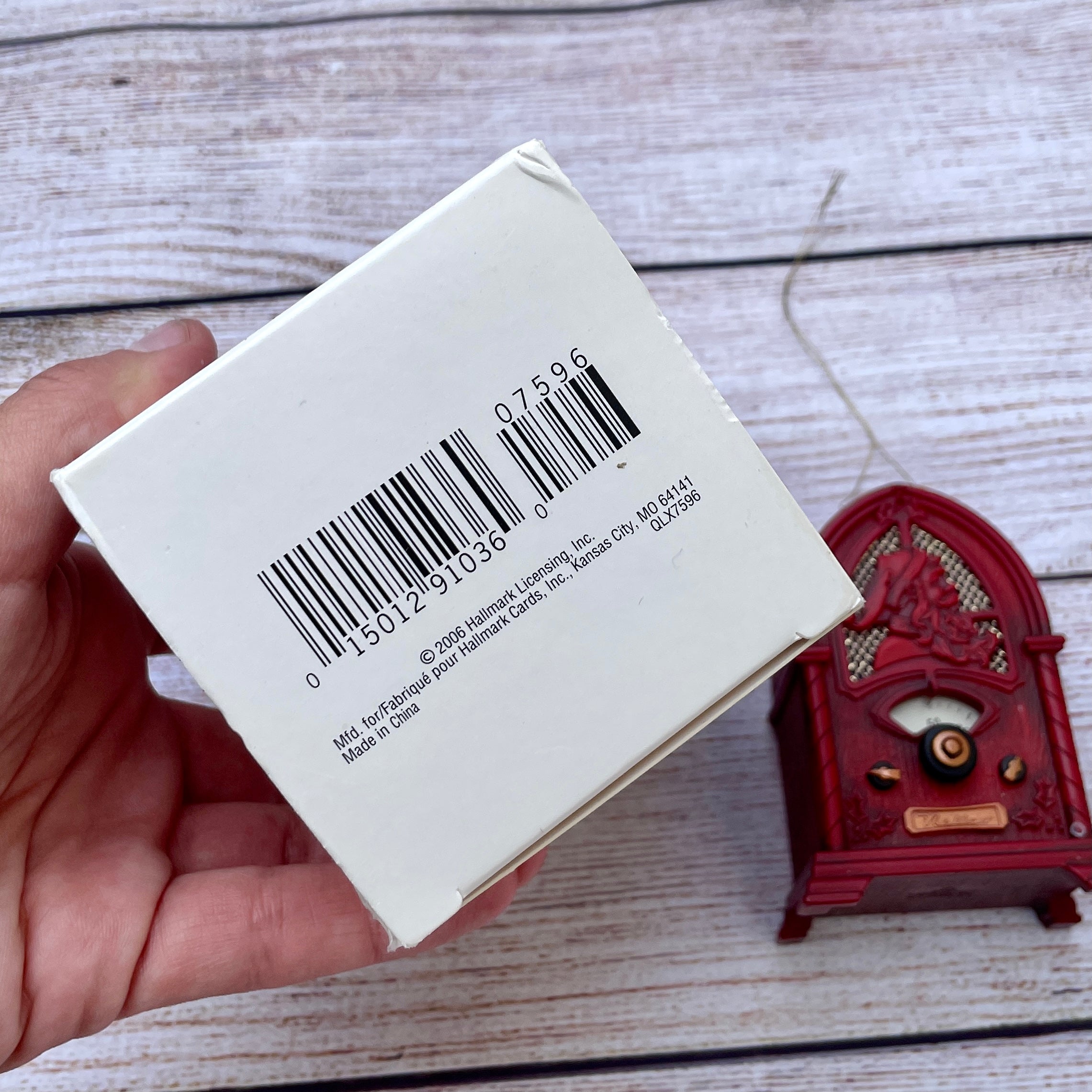 Hallmark Keepsake Ornament A Christmas Broadcast Radio