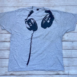 
            
                Load image into Gallery viewer, Pre-Owned Headphones T-Shirt
            
        