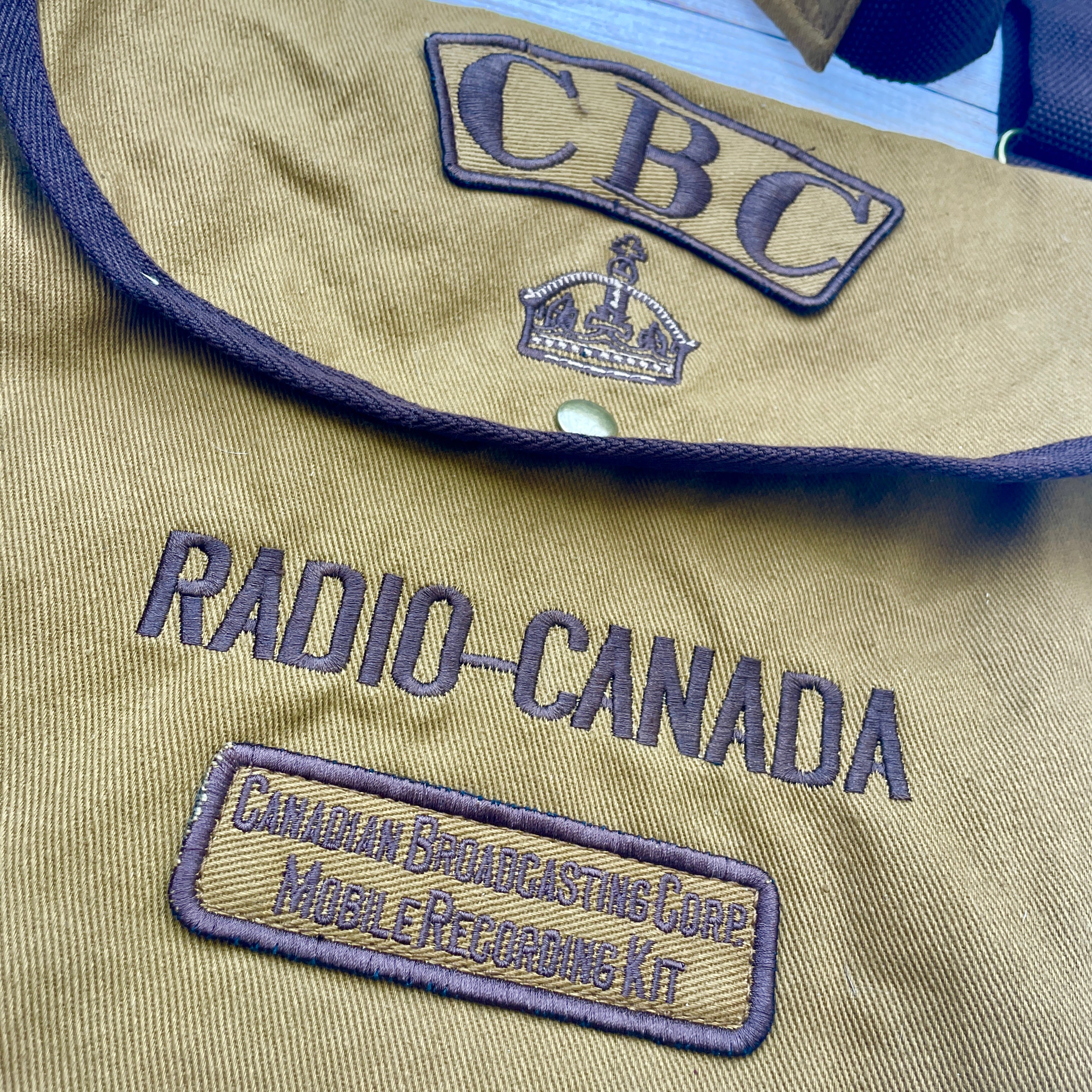 CBC Radio Canada Shoulder Bag