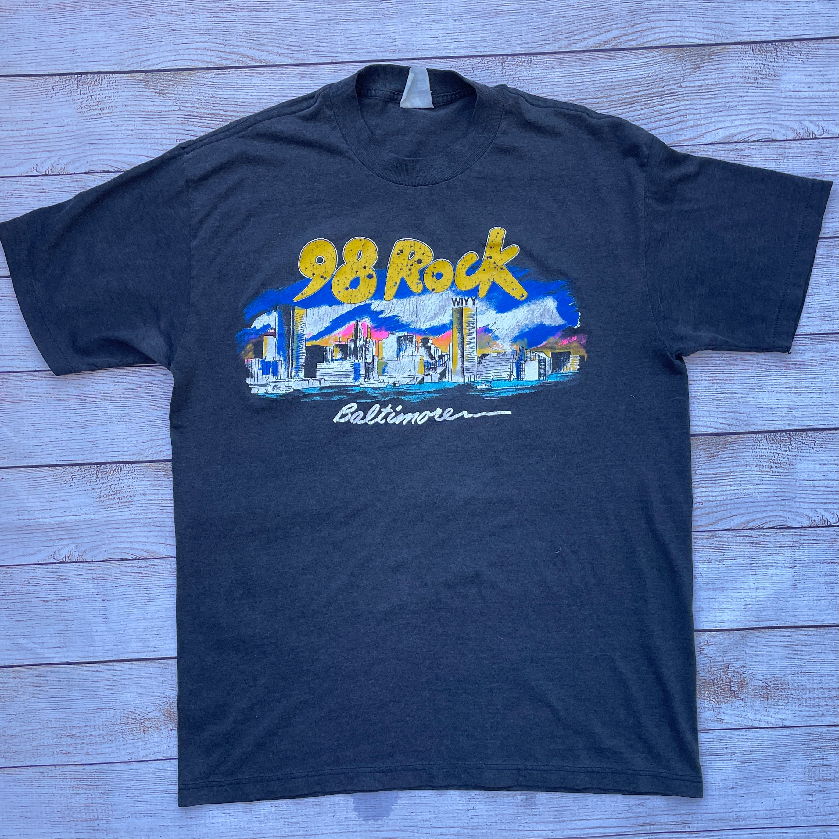 98 Rock Baltimore T-Shirt VTG