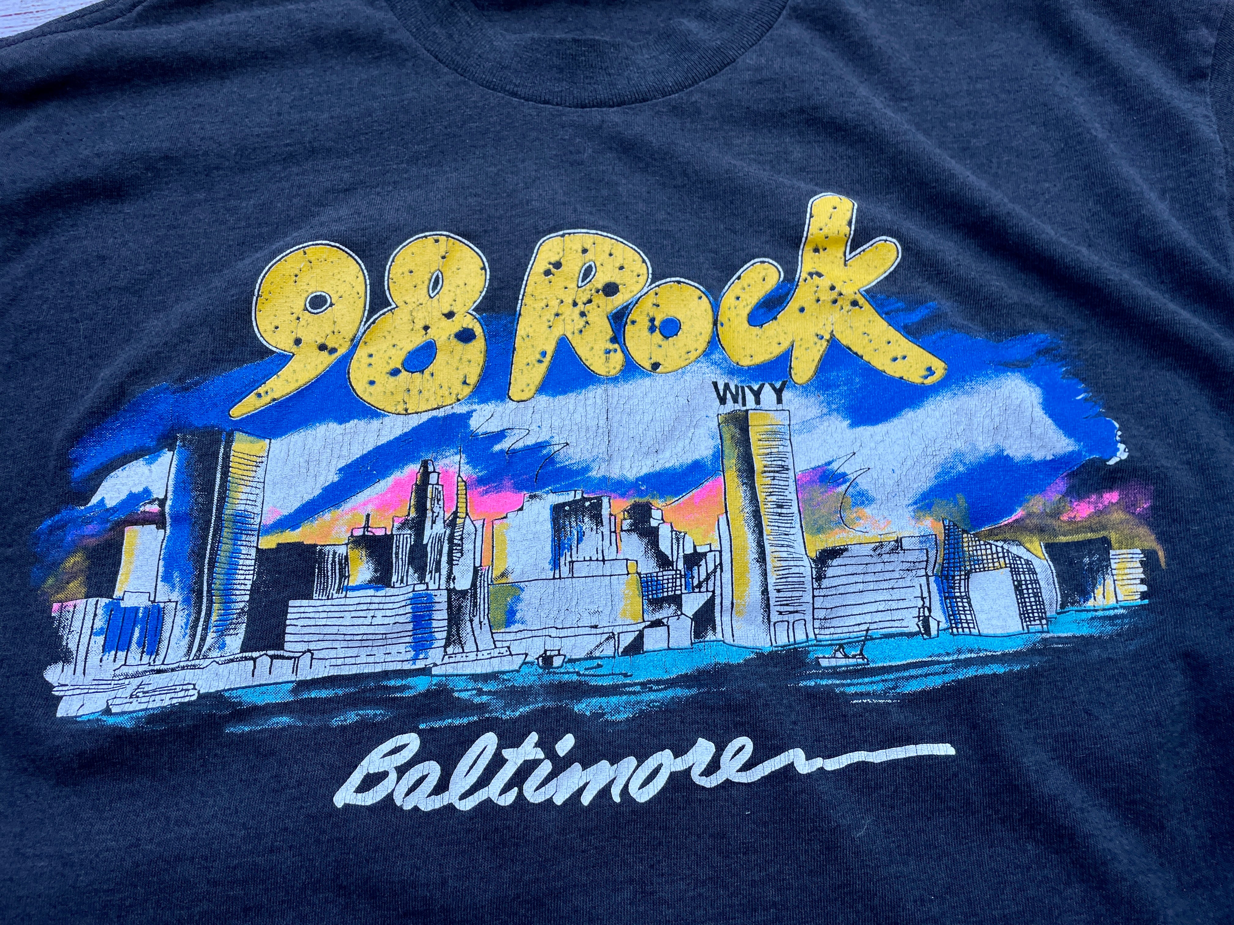98 Rock Baltimore T-Shirt VTG