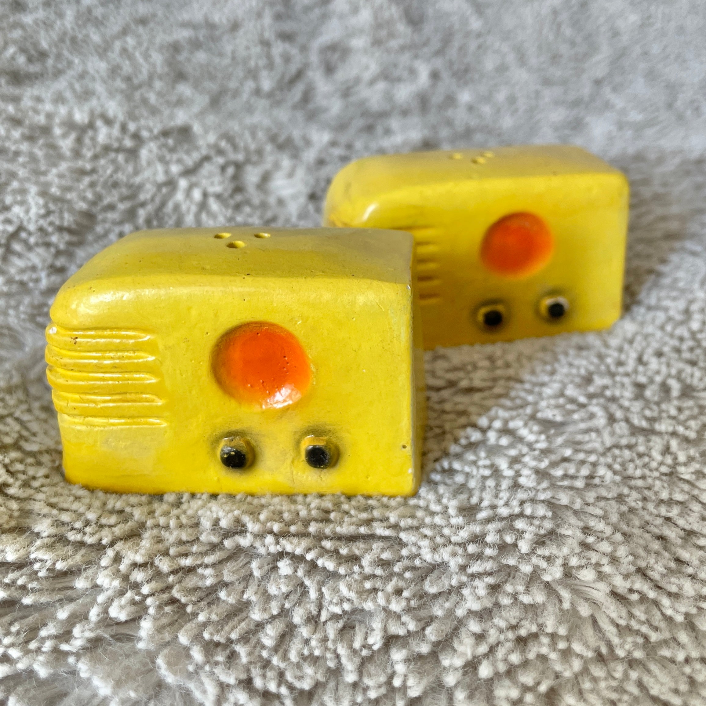 Vintage Radio Salt & Pepper Shakers